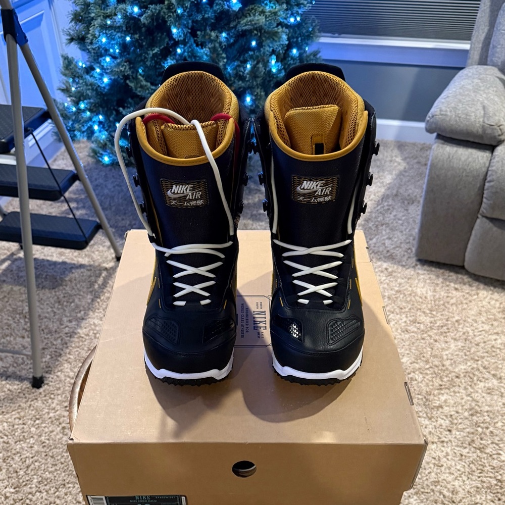 Nike Kaiju Snowboard Boots - Picture 7 of 11